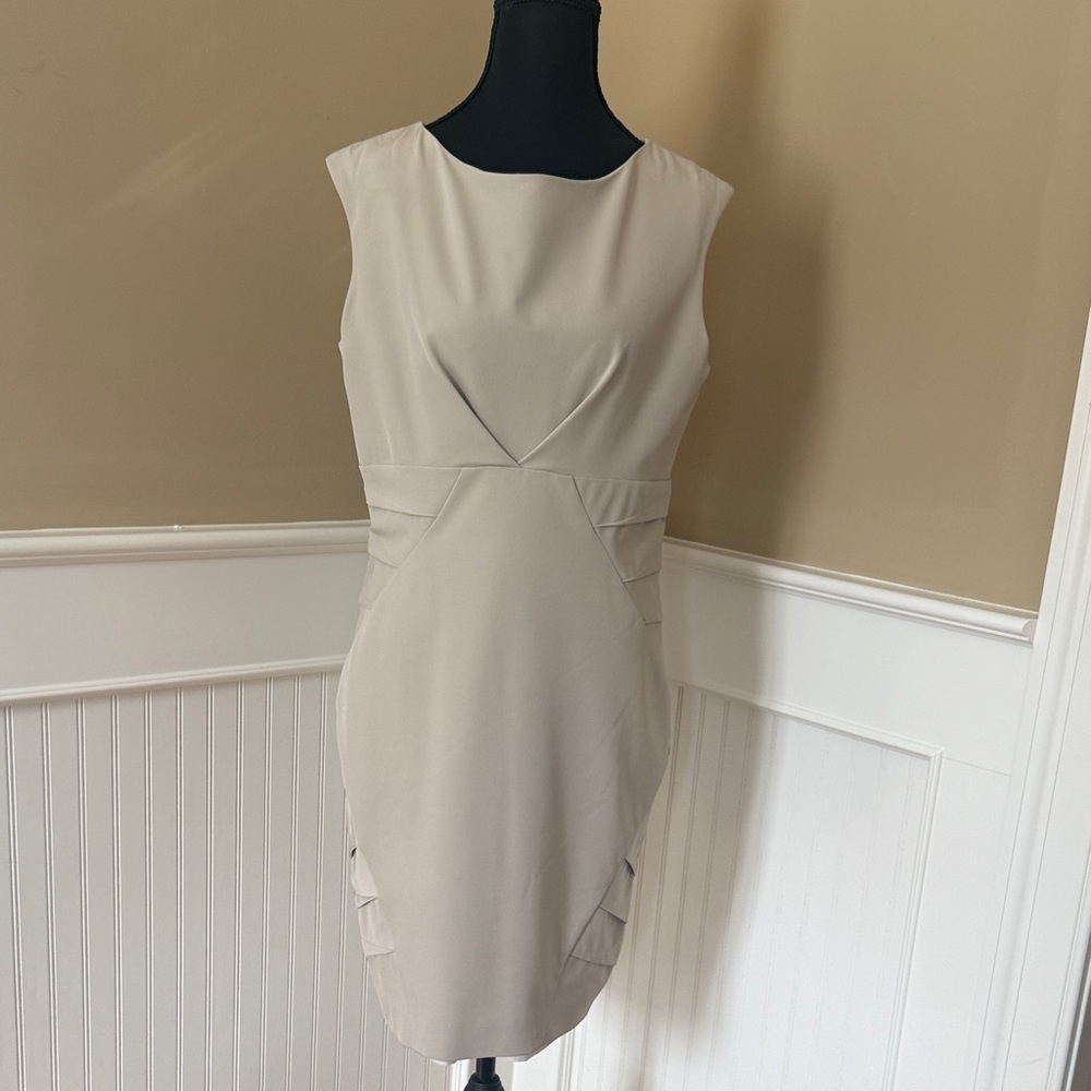 Elegant Cream Sleeveless Dress